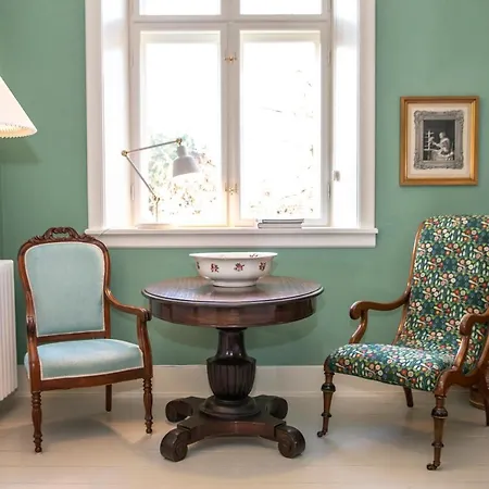 Fuglsang Herregaard 2*