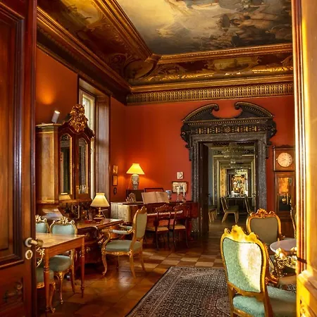 Fuglsang Herregaard מלון Toreby