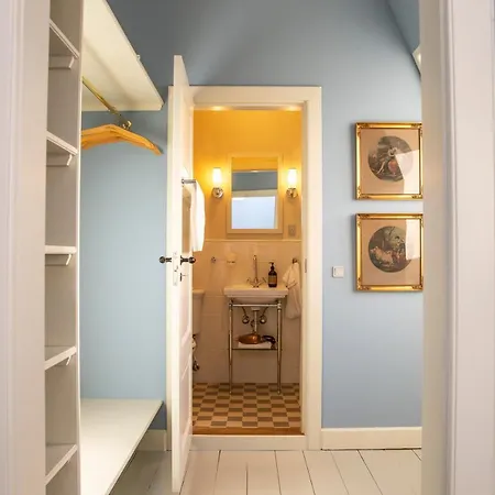 Fuglsang Herregaard 2*